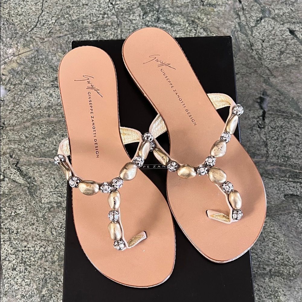 New Giuseppe Zenotti Elegant Gold and Tan Women's Sandals 38 - Picture 2 of 5